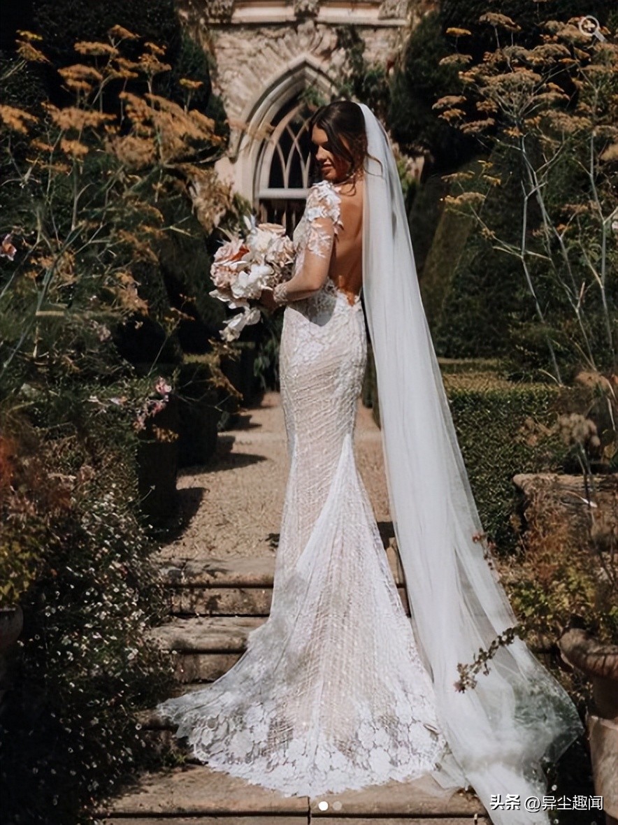 孙艺珍婚纱什么品牌,孙艺珍婚纱品牌