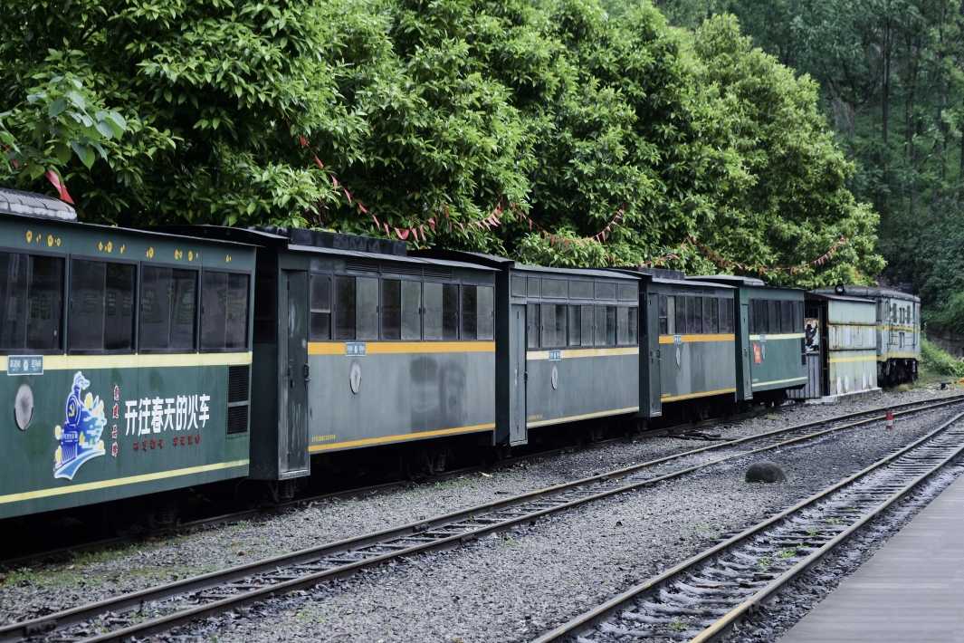 乐山异国风情打卡新去处,乐山游玩攻略及人文风情