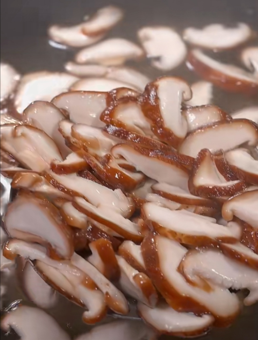 香菇怎么做好吃又营养,香菇怎么炒又嫩又好吃