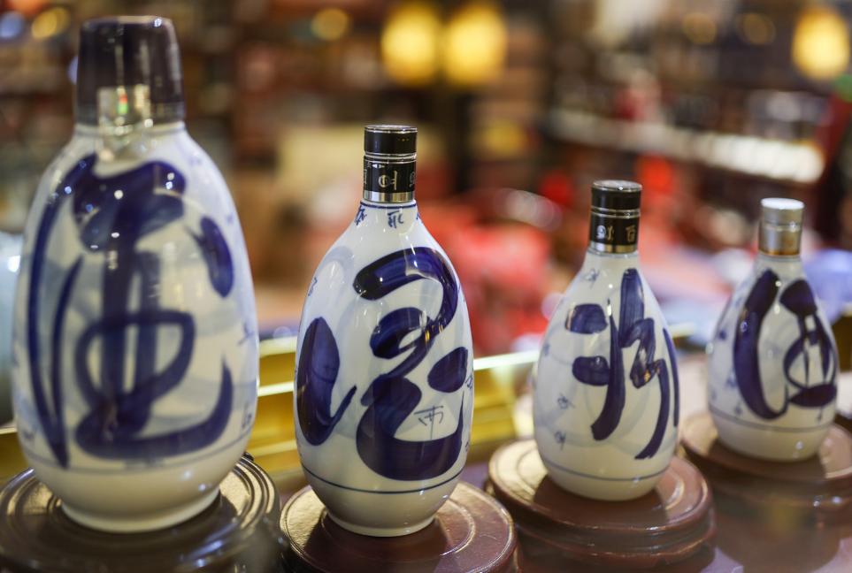 中国17大名酒之郎酒的前世今生,浓香型白酒排行榜前十名郎酒