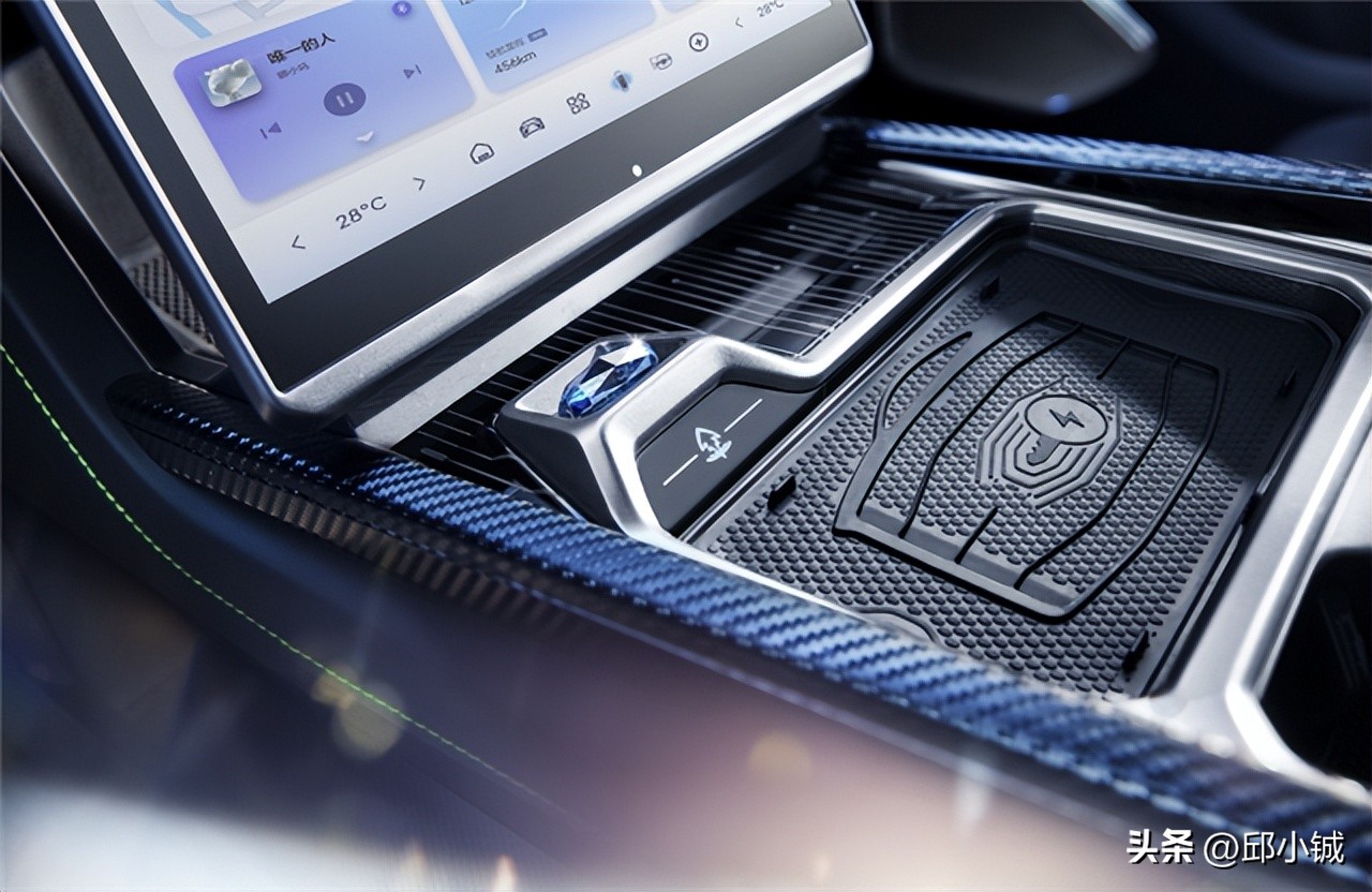 哪吒跑车gt,哪吒gt这款车到底好不好