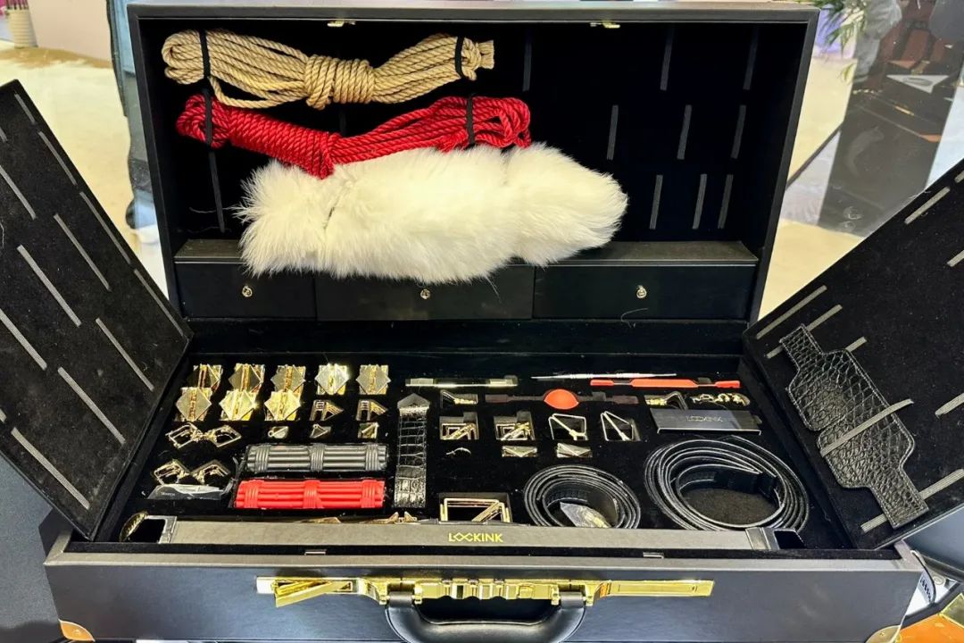 2023上海情趣展|未满*8岁1禁**止入场画面太美我不敢看