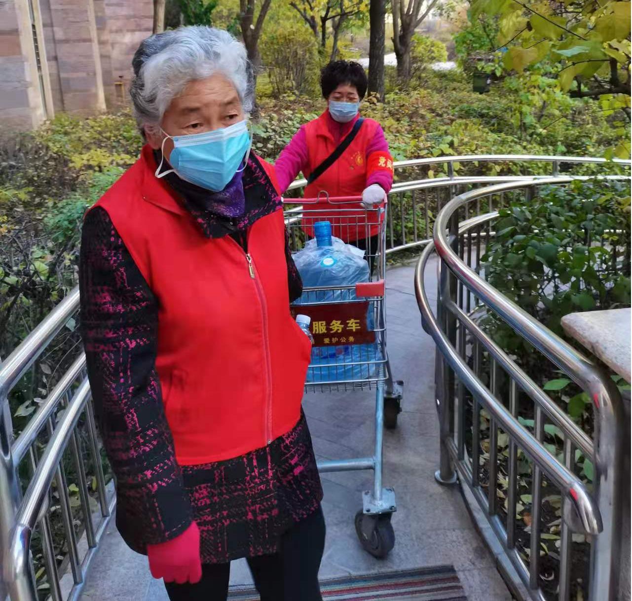 西宁防疫期间勇敢的志愿者,抗击疫情最美志愿者众志成城