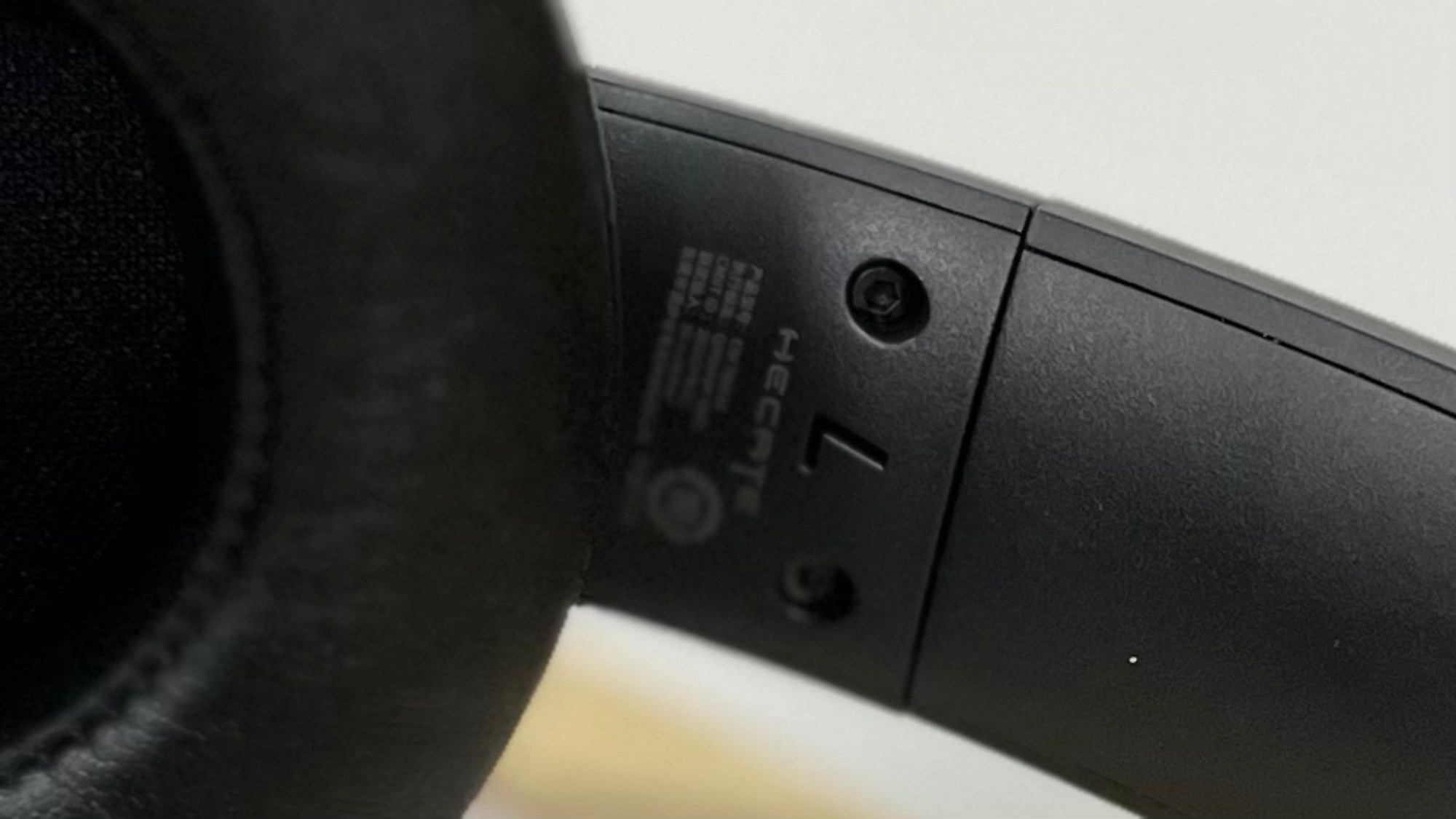 漫步者g2专业版夹头,漫步者g2会夹头吗