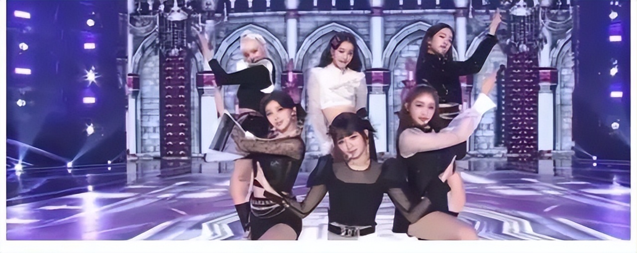 欺负人？给她找到一双合适的高跟鞋很难吗？