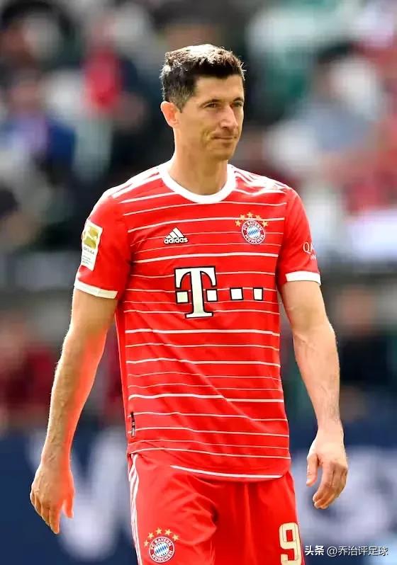 罗纳尔多梅西谁厉害,罗纳尔多梅西获奖视频