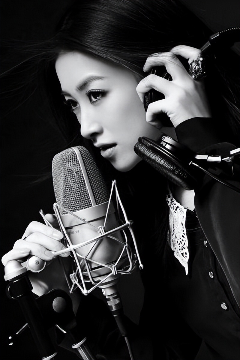 朱珠：迷倒世界顶级富豪，收服“帮派最狂太子”，却下嫁美术老师