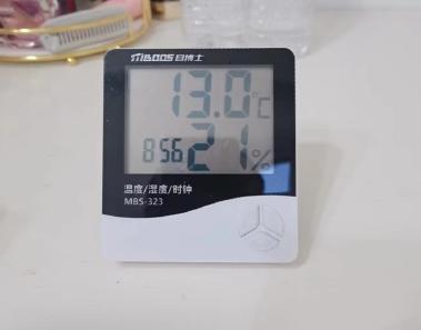 卧室温度高达70度,卧室气温低睡觉腿疼没事吗