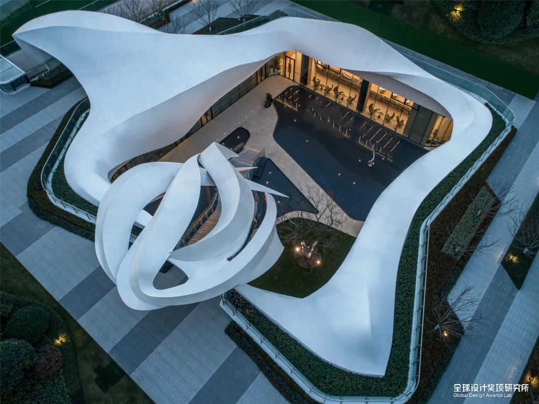 第57届美国金像奖,第49届美国金球奖电影