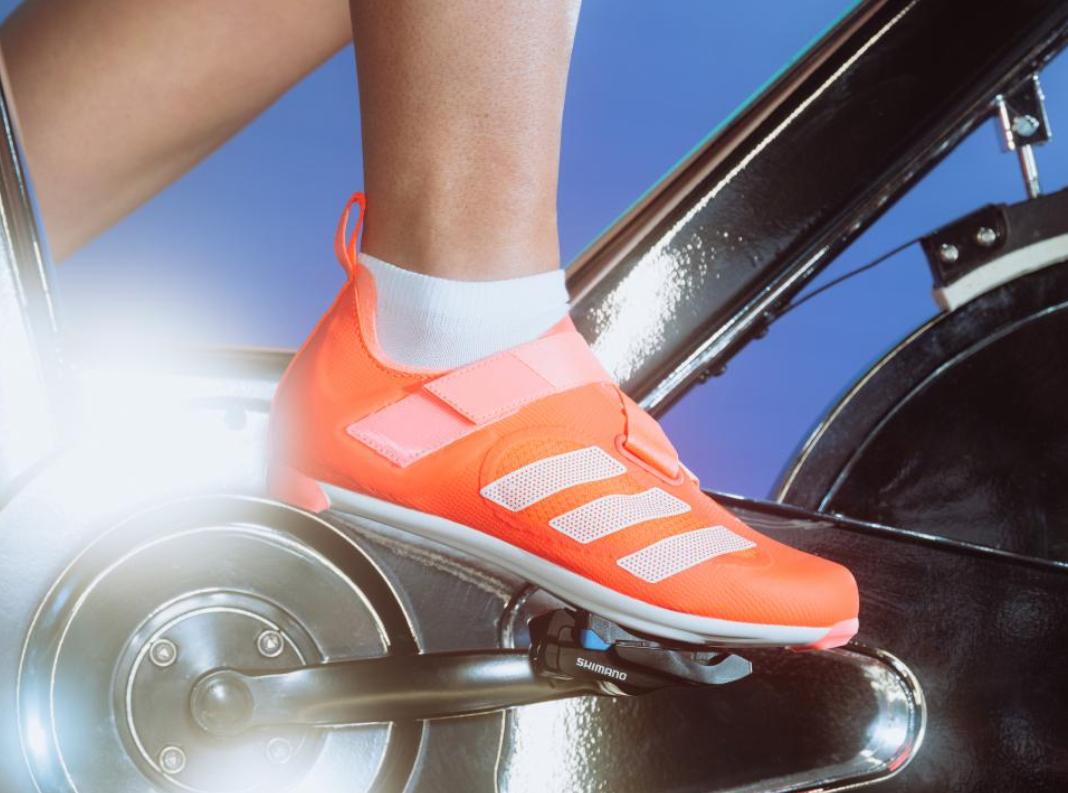 阿迪达斯骑行靴,阿迪达斯锁鞋