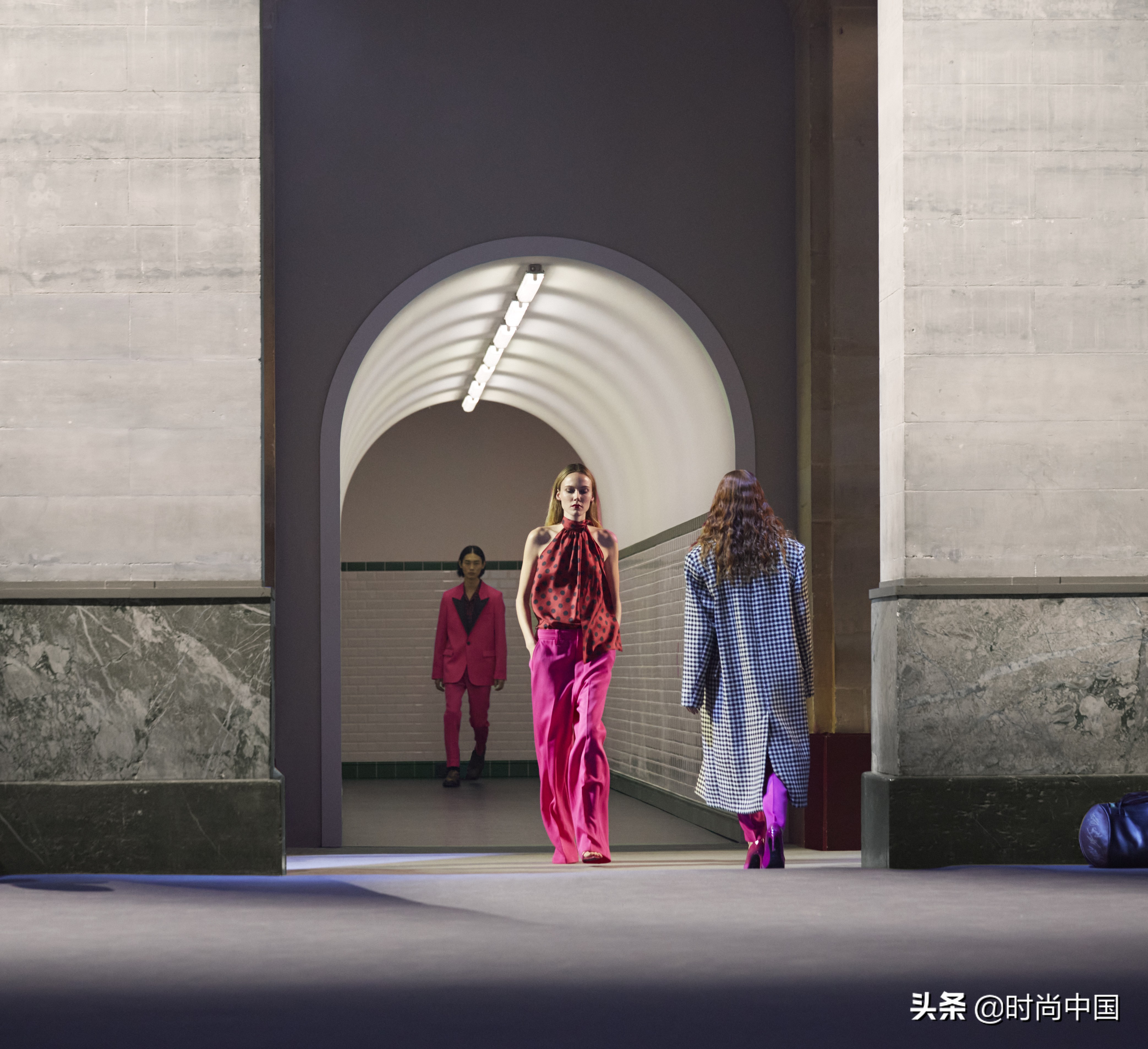 时尚秀场|巴黎地铁万花筒——AMI2022年秋冬时装秀
