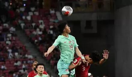 伊万科维奇解析单后腰战术,伊万科维奇的战术打法