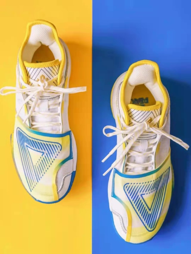 维金斯和汤普森最强nba,全明星直播维金斯