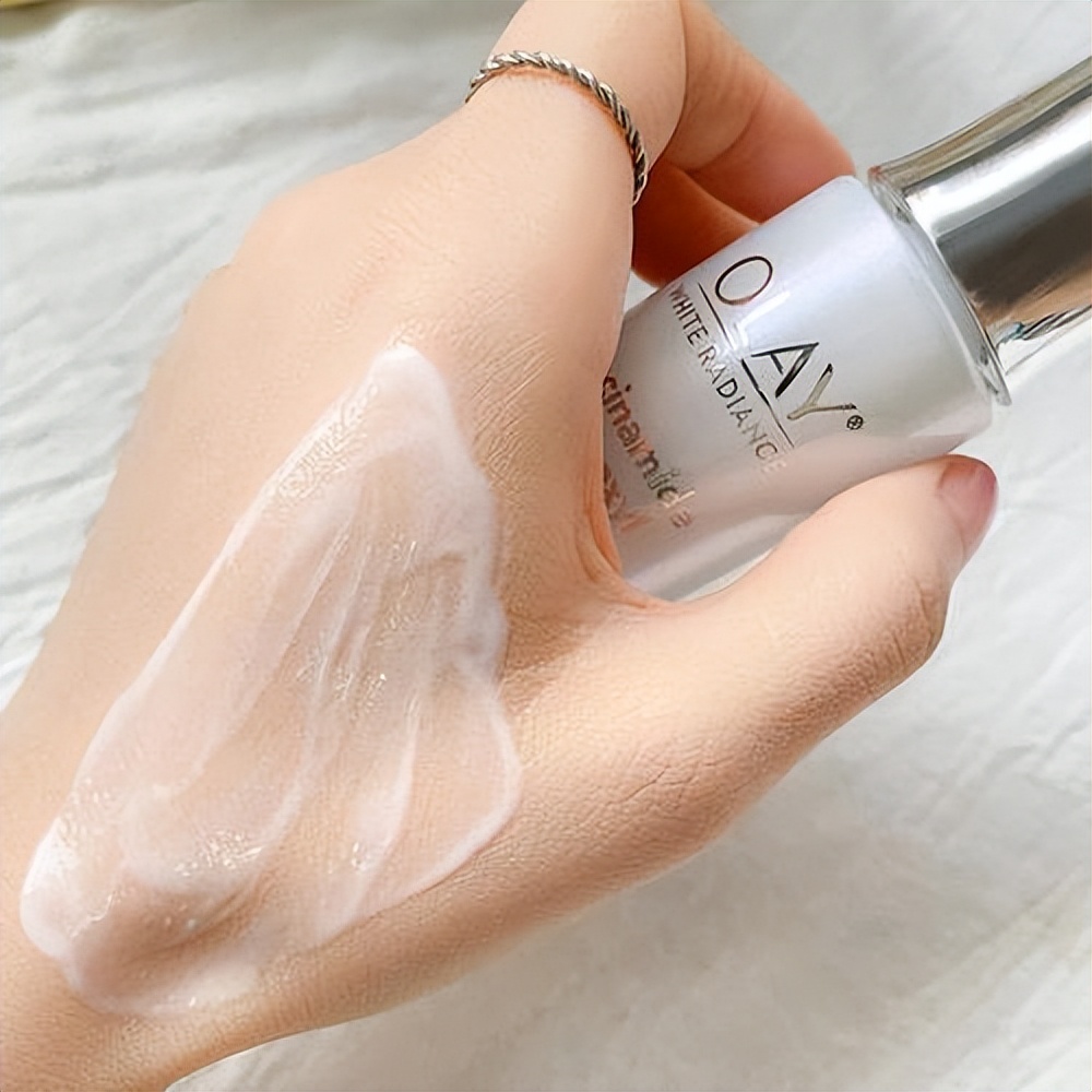 适合偏黄暗沉干燥肌肤的精华,补水美白祛黄提亮肤色精华推荐