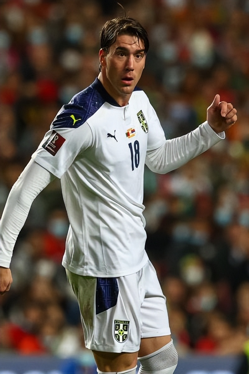 姆巴佩同期数据与梅西c罗对比,espn评nba百大球星前10