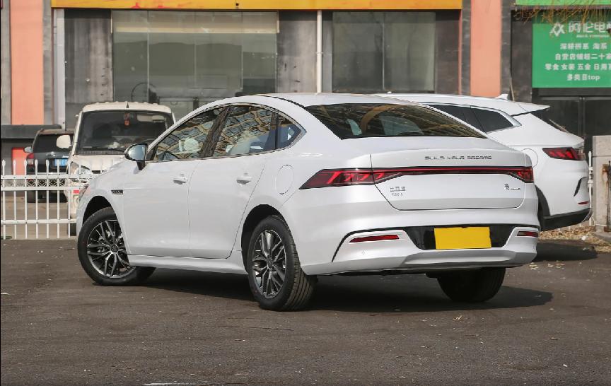 15万买大空间轿车首选这三款,25万预算选什么车看这三款就够了