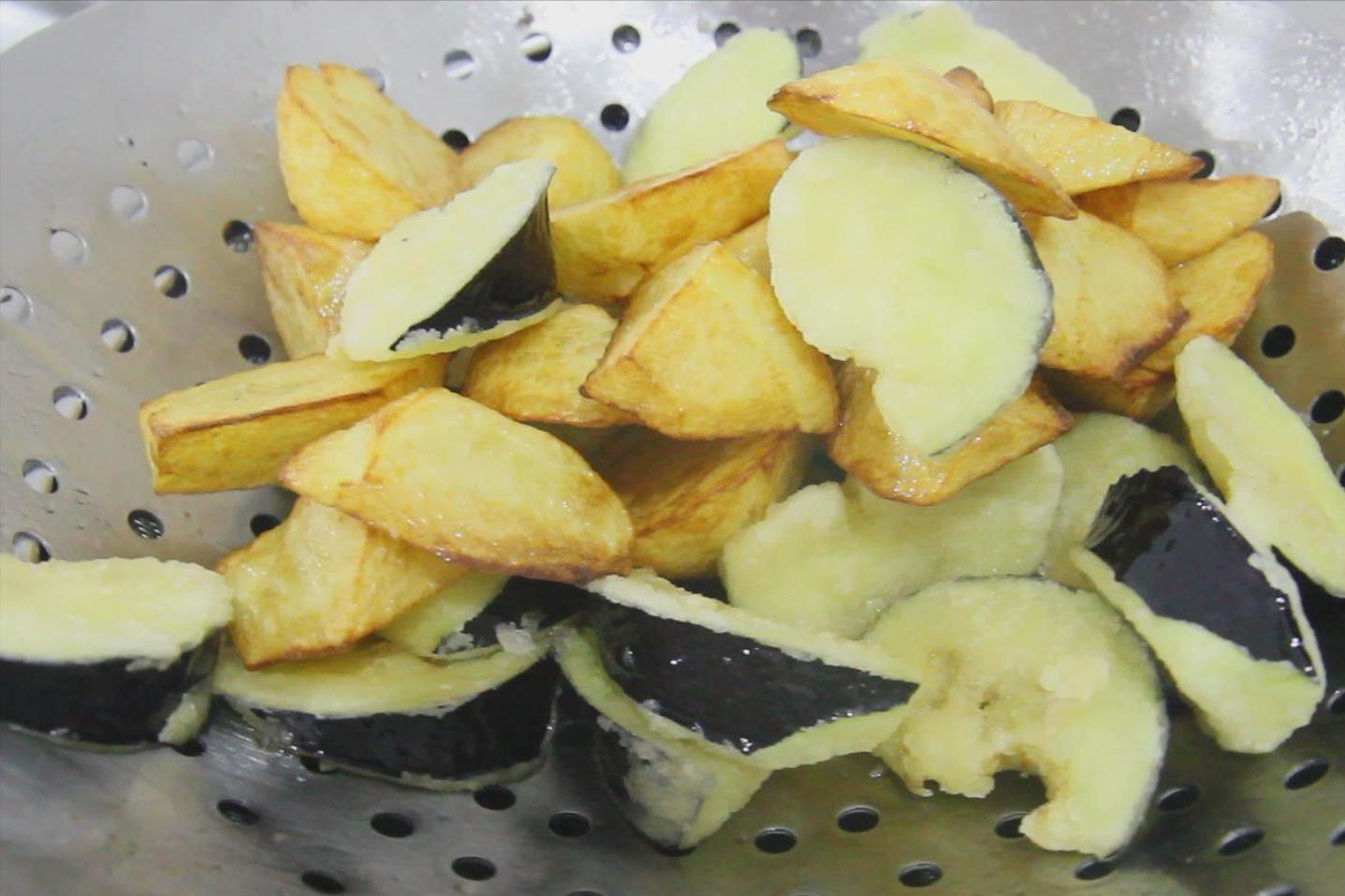 8月15中秋家宴吃什么，这8道硬菜端上桌，营养美味，全家抢着吃