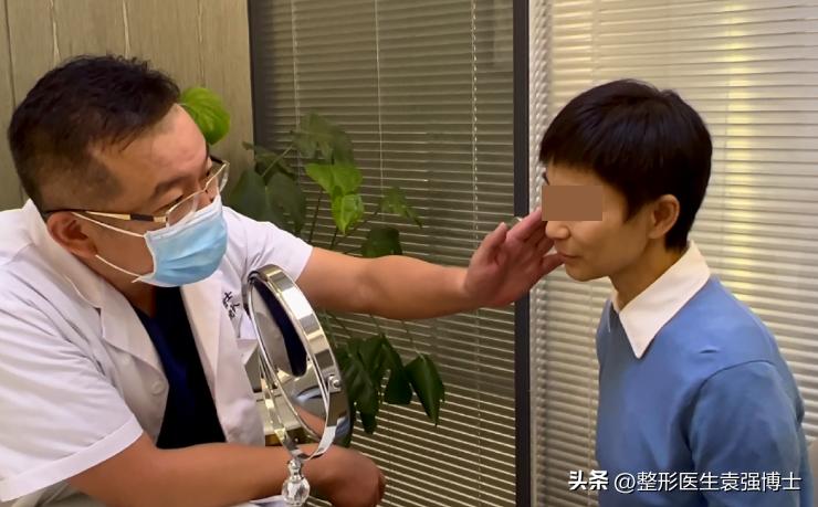 57岁脸又瘦又松，从广州来北京做大拉皮，即刻照镜子“没敢认”