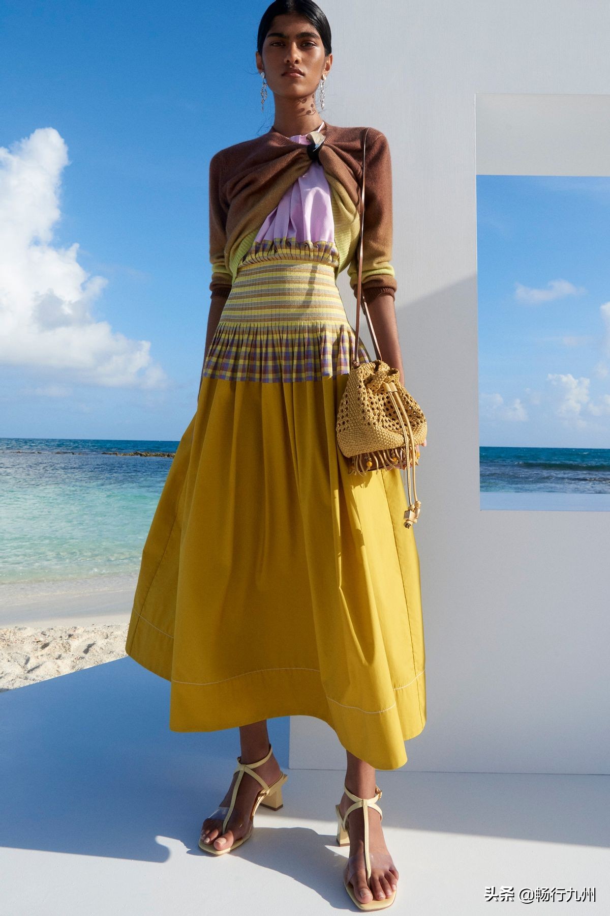 toryburch明星开衫穿搭,toryburch清爽春夏穿搭