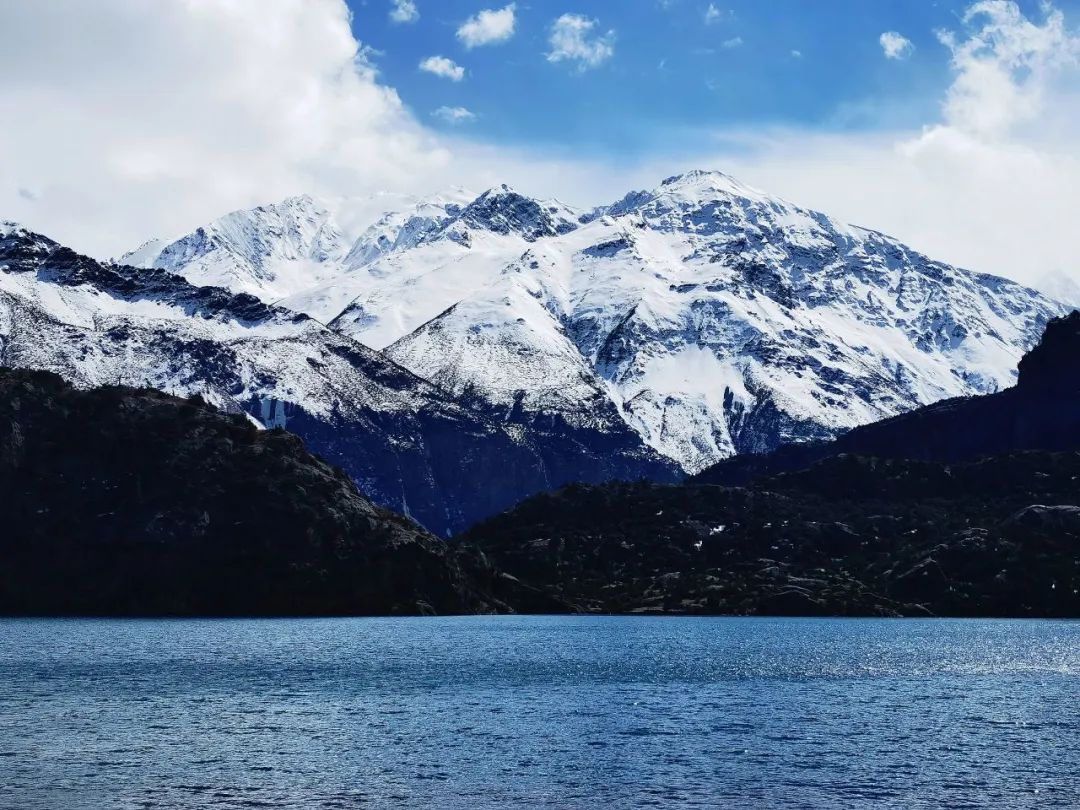 独库公路和川藏线风景,独库公路全程旅行攻略