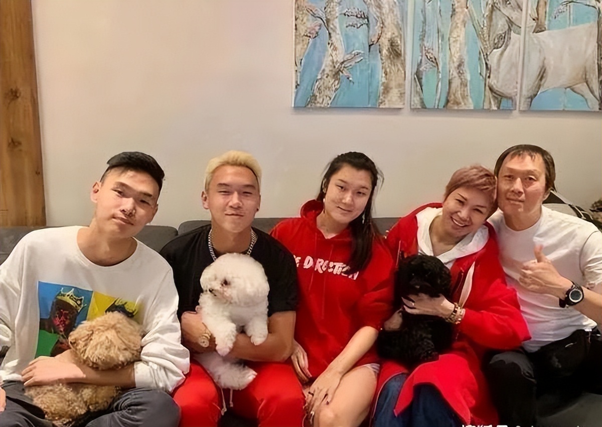 50岁前tvb花旦近况,56岁前tvb当红花旦息影转做生意