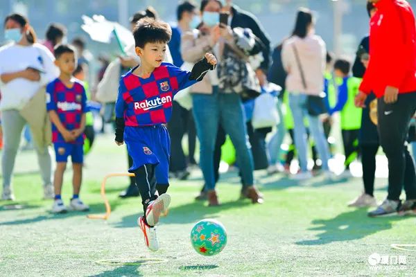 派迪茵助力厦门海沧区成功举办第七届海娃杯幼儿园足球嘉年华活动