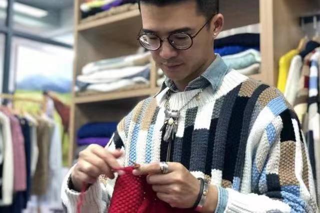 80后广东小伙，回村织毛衣，年入500万，一件毛衣卖8990元，凭啥