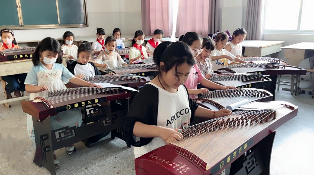 学校开展丰富多彩的社团活动,多彩社团活动增添校园活力