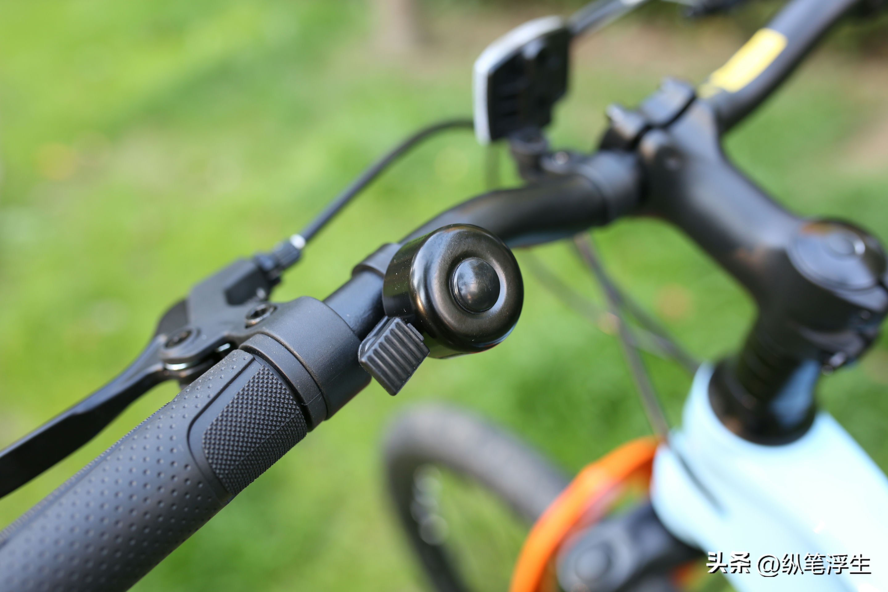 可以让小孩玩的越野车,柒小佰儿童变速山地自行车测评