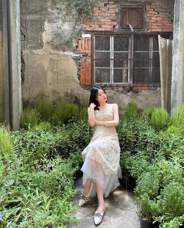 范志毅女儿身材对比,范志毅女儿晒新照穿露脐装