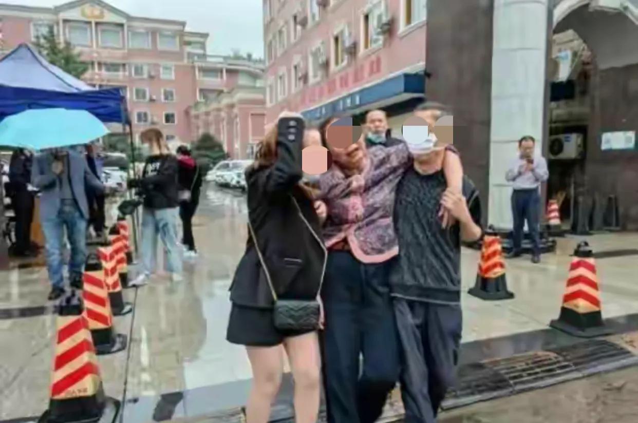 四川乐山女子夜跑遇害案怎么破案,乐山女教师夜跑遇害案一审判决