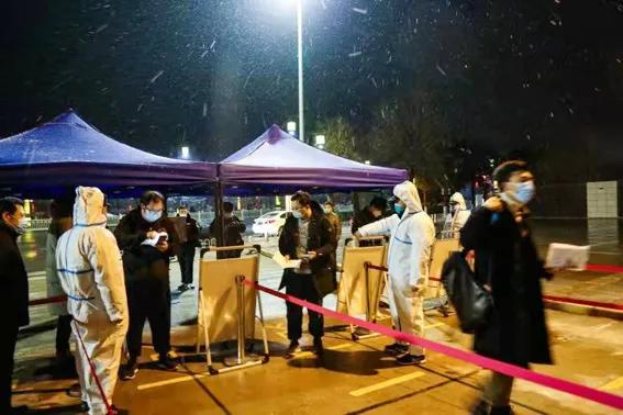 一份特别答卷这场大考背后的付出,一场特殊的大考