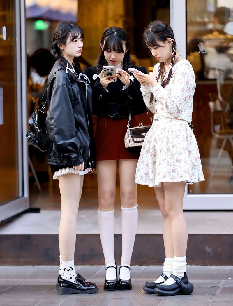 上海被街拍,上海街拍过马路