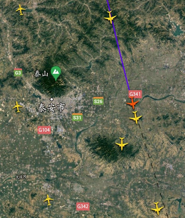 在9月15日10点07分，北京飞机飞往台北航班到达浙江台州上空，