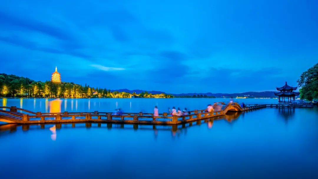 李贺大漠沙如雪原文,李贺的诗最经典的十首