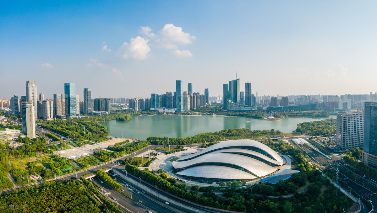 东北第一大城市大连,大连跟合肥哪个发达