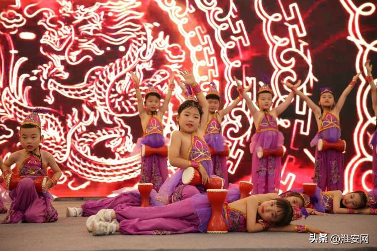 放飞梦想幼儿园文艺汇演,放飞梦想幼儿园节目