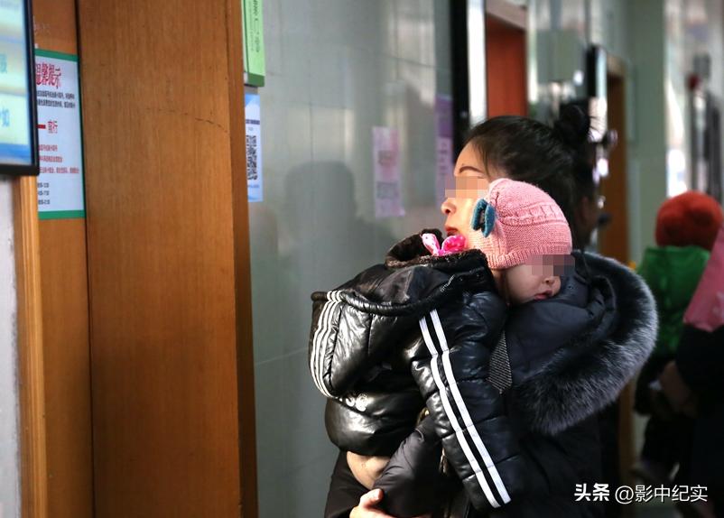 这种水杯不能用了！快检查一下自家娃用的