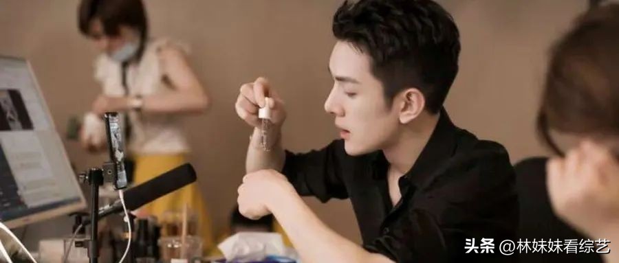 这次，李佳琦被坑惨了