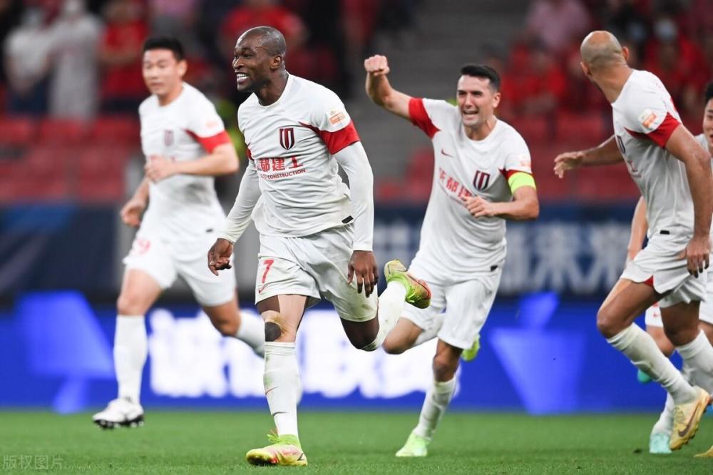 中超成都蓉城绝杀上港,中超成都蓉城对上海上港历史战绩