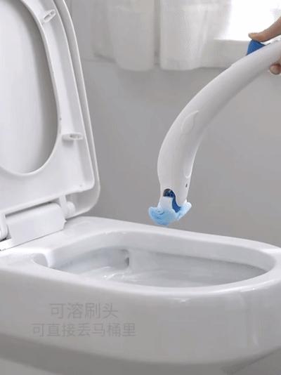 蓝泡泡洁厕灵对马桶水箱有害吗,卫生间一个月用十几吨水正常吗