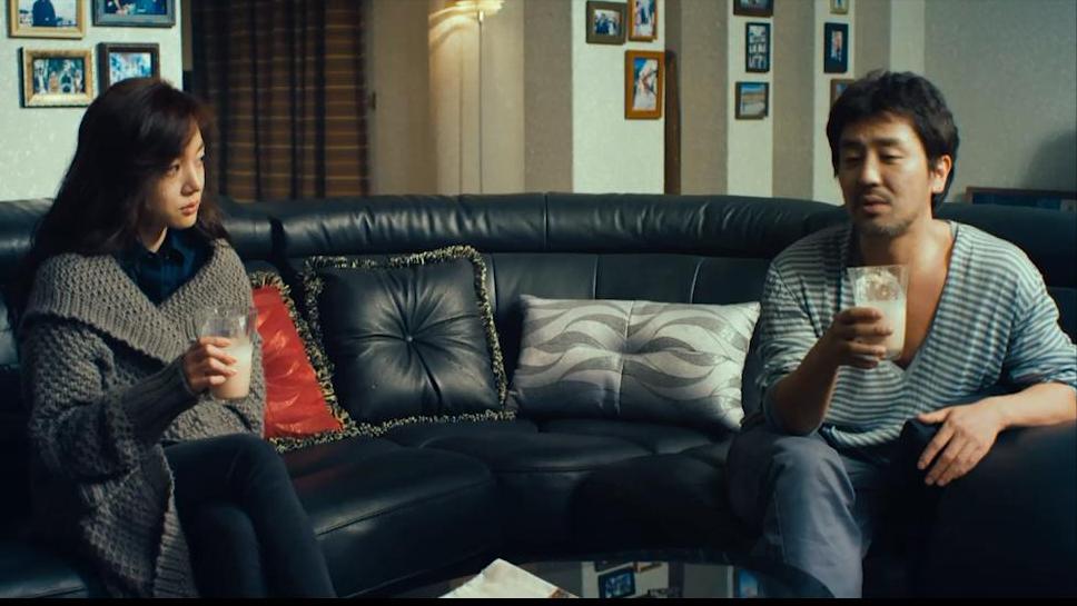 让邻居追妻子的电影,新婚夫妇被隔壁邻居盯上的电影