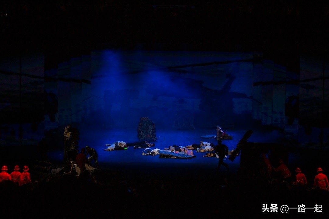 上海又刺激又好玩的网红打卡点,上海网红打卡地必去的五个地方