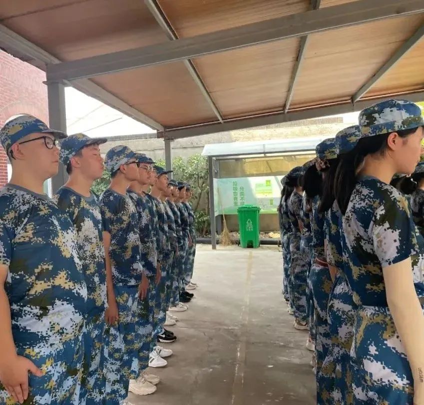 高标准军训,威武霸气的军训