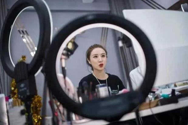 35岁的薇娅身价,薇娅90亿入富豪榜