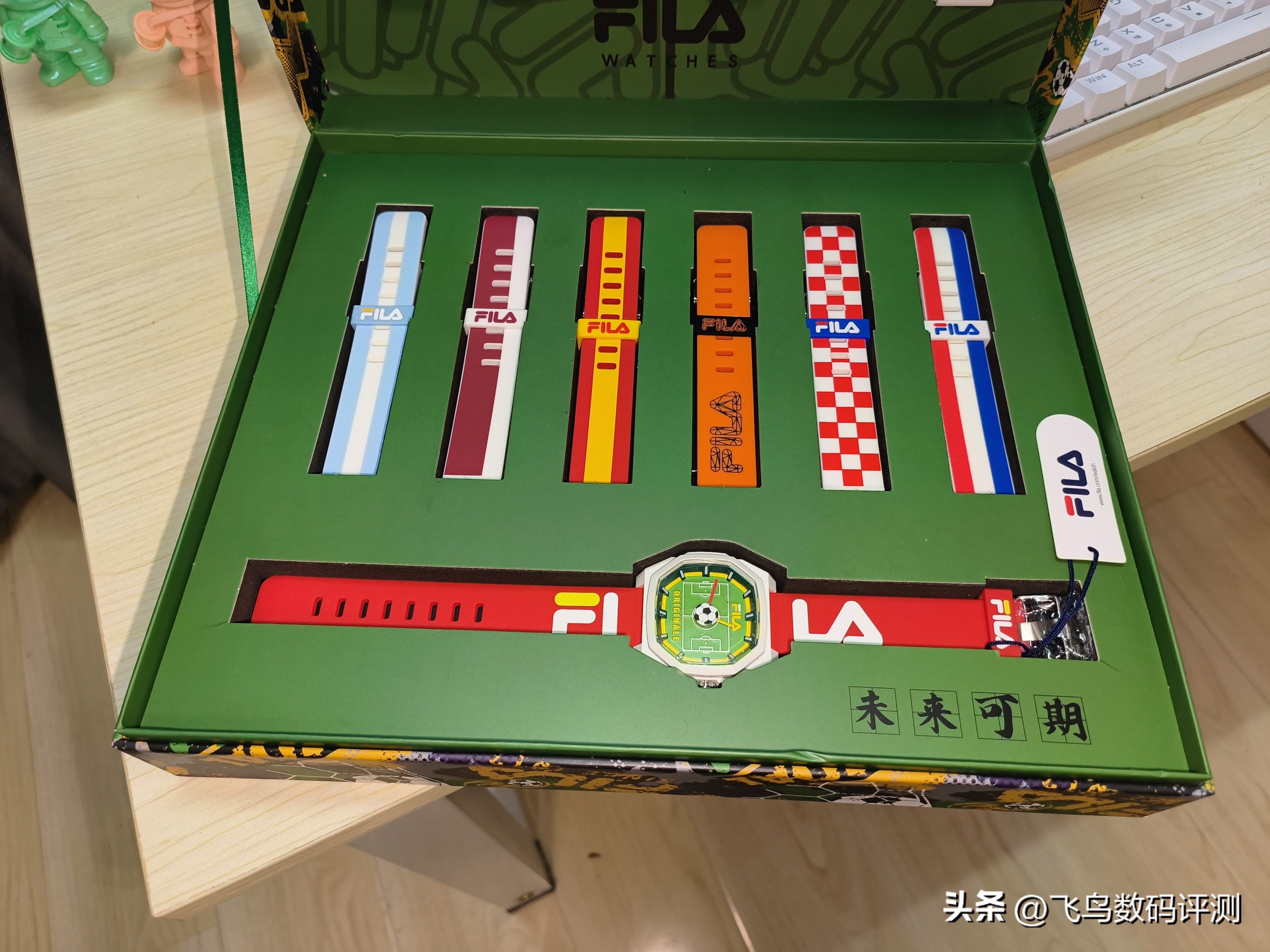 fila足球手表套盒,fila限量版数字手表
