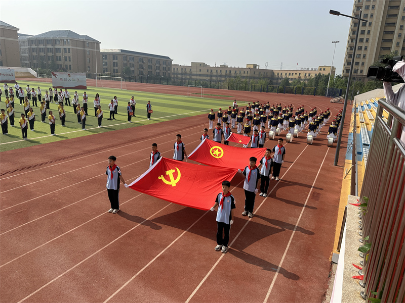 六一入队朋友圈,六一入队仪式主持词