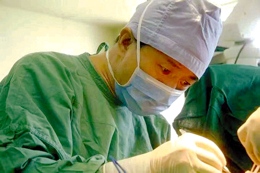 以医者仁心承生命之重,守护唇腭裂患者的自信微笑