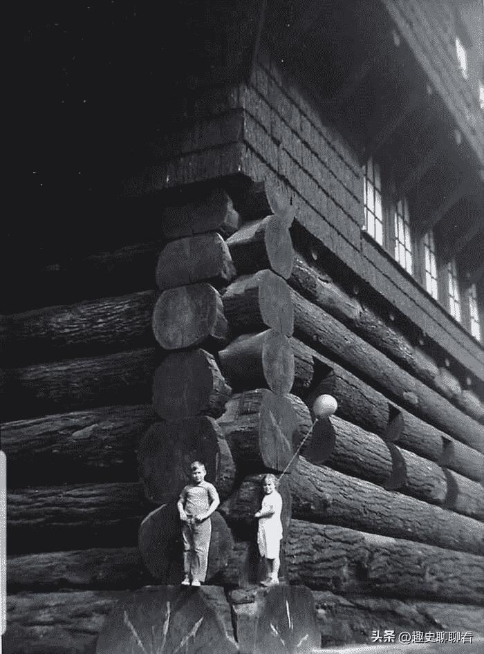 日军兽行：当着男人的面玷污了女儿，临走还残忍割下妻子乳房