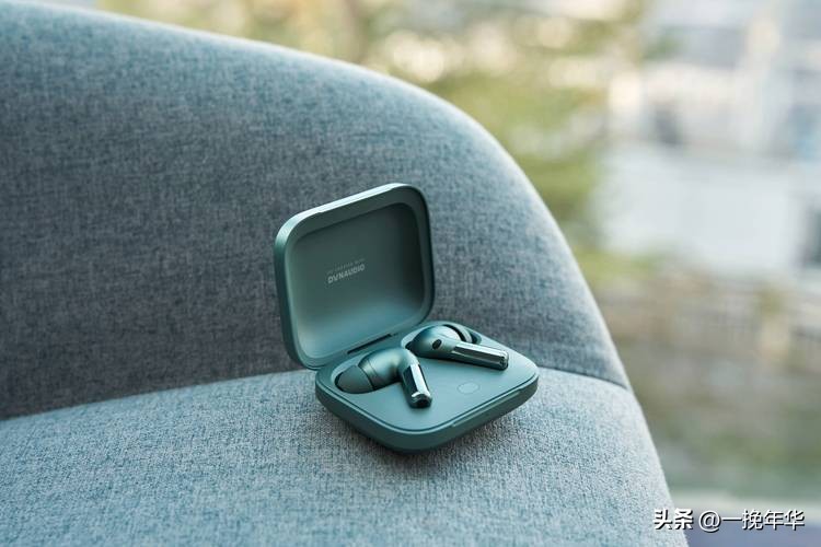 项圈蓝牙耳机和无线耳机哪个好用,哪个牌子的无线蓝牙耳机好